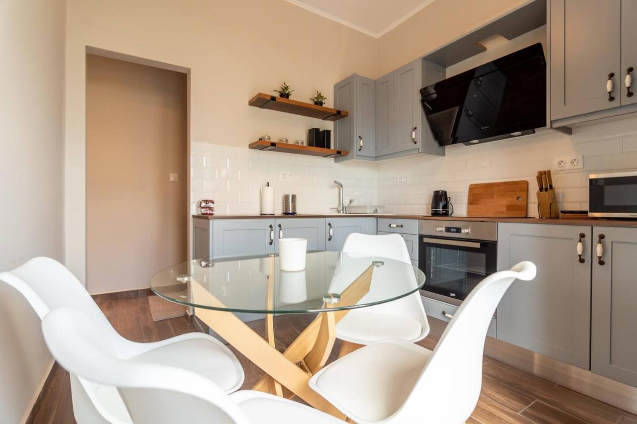 Theros Apartment Palaiochora Ngoại thất bức ảnh