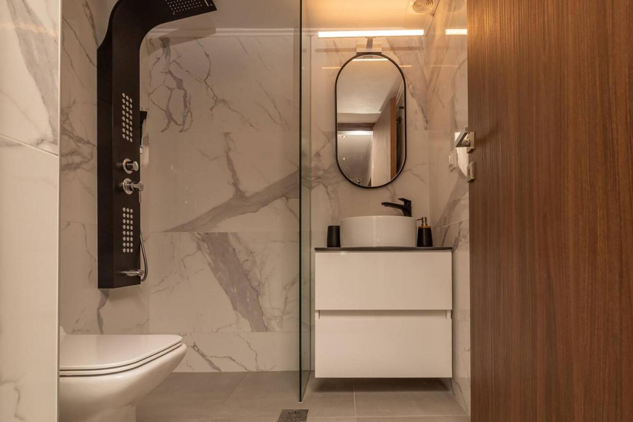 Theros Apartment Palaiochora Ngoại thất bức ảnh